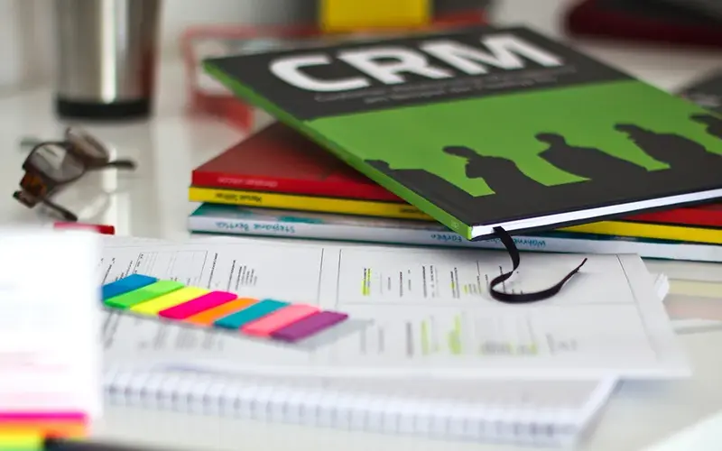 Bachelorarbeit gedruckt und gebunden als Hardcover Modern: Umschlag frei und randlos gestalten