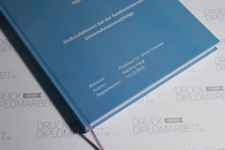 Bachelorarbeit drucken und binden mit Hardcover- oder Softcover-Bindung.
